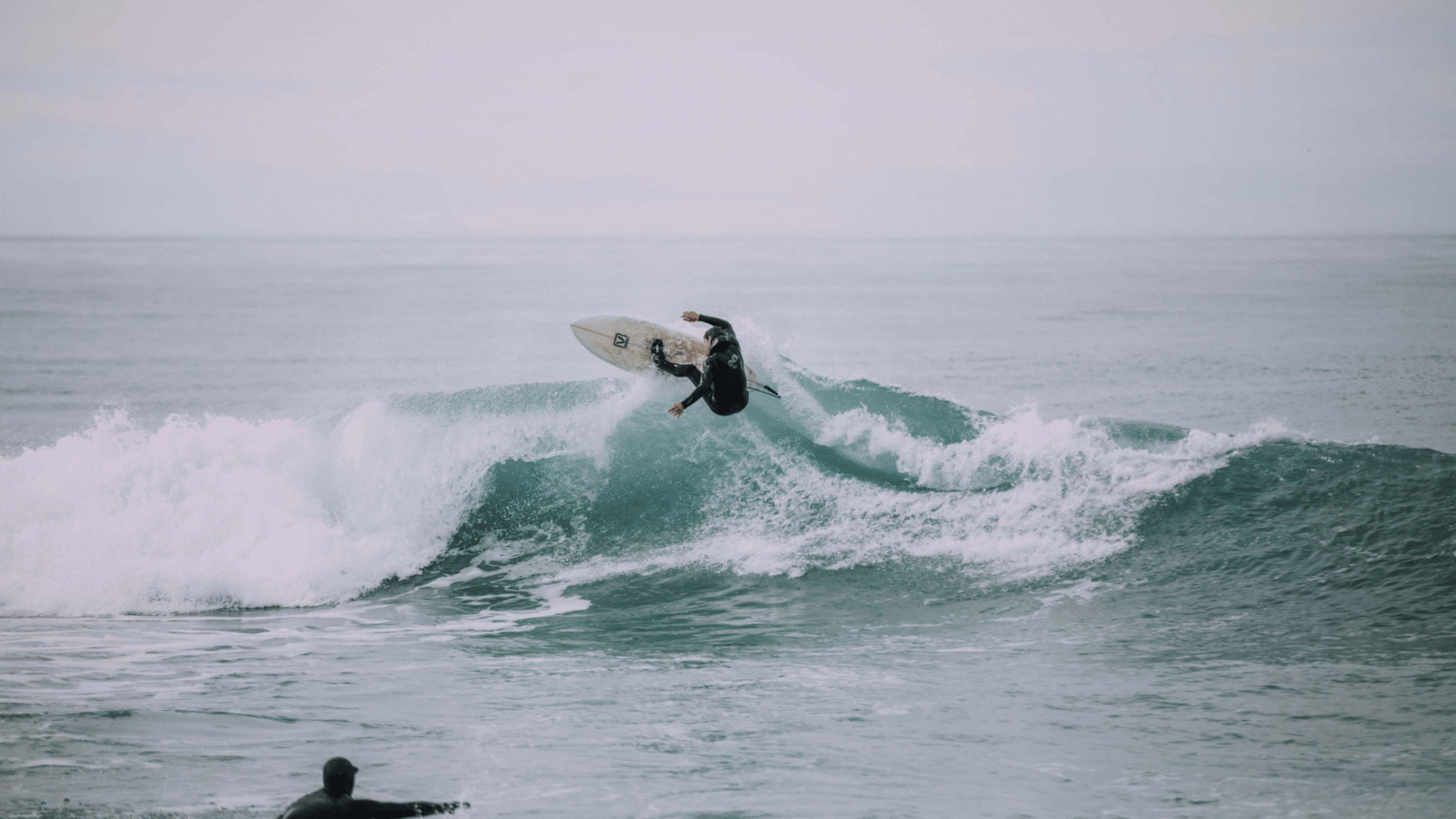 Surfing Sri Lanka (4)