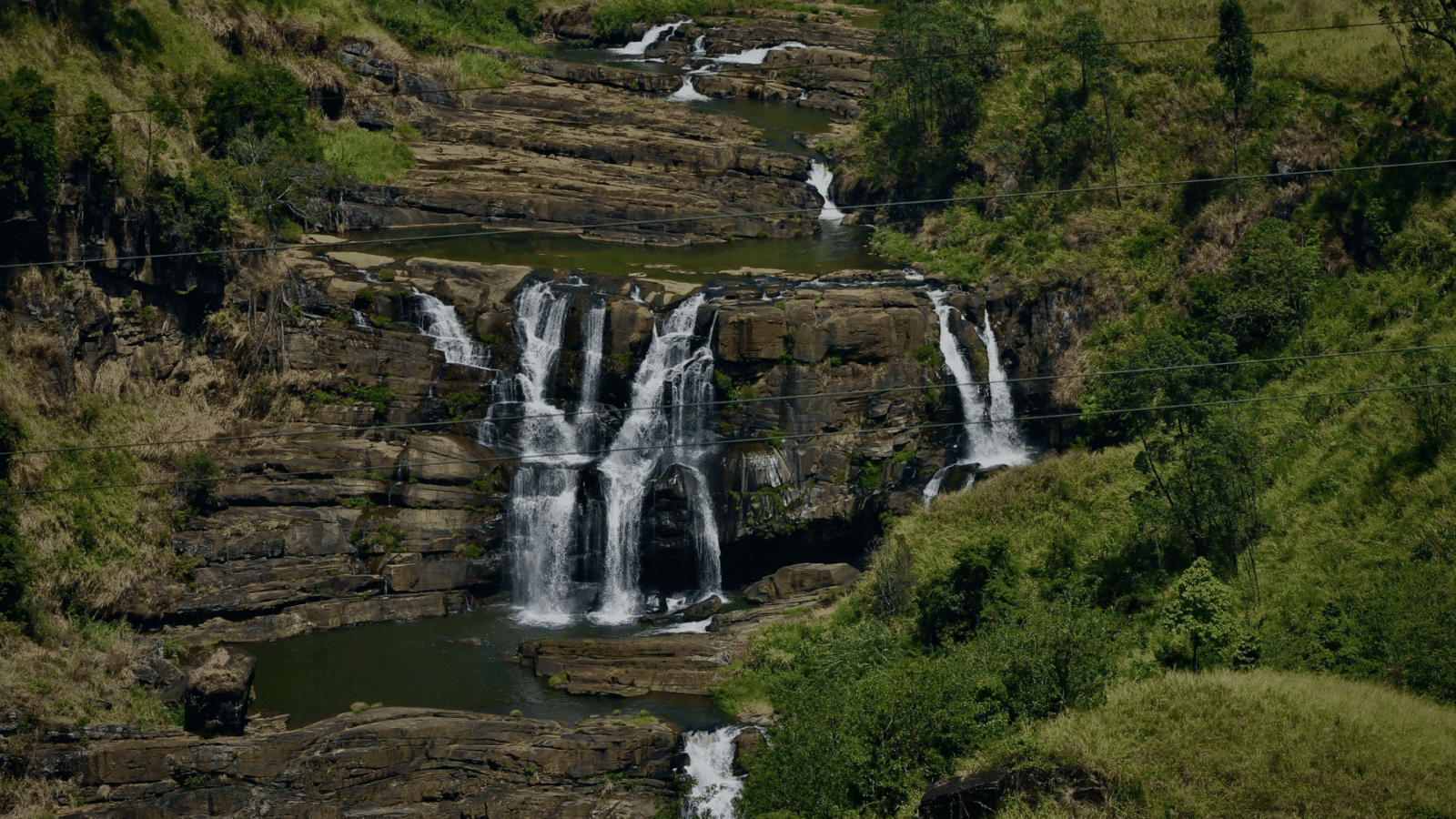 Waterfall Sri Lanka (4)